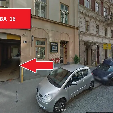 On Valova 16, On Market Square *