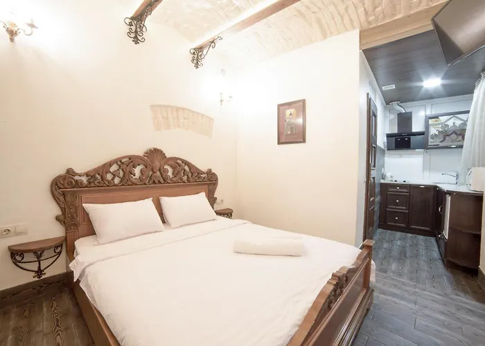 On Valova 16, On Market Square