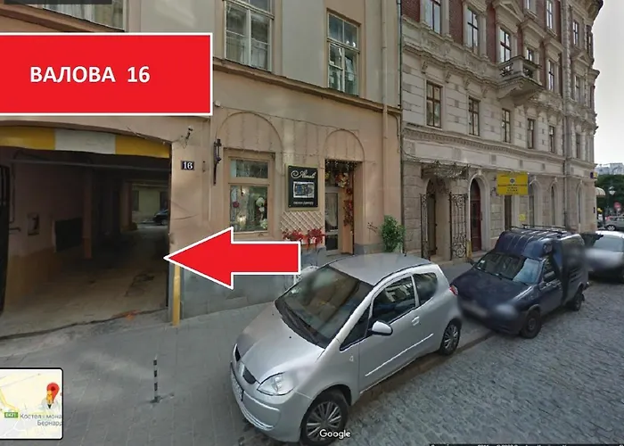 On Valova 16, On Market Square *